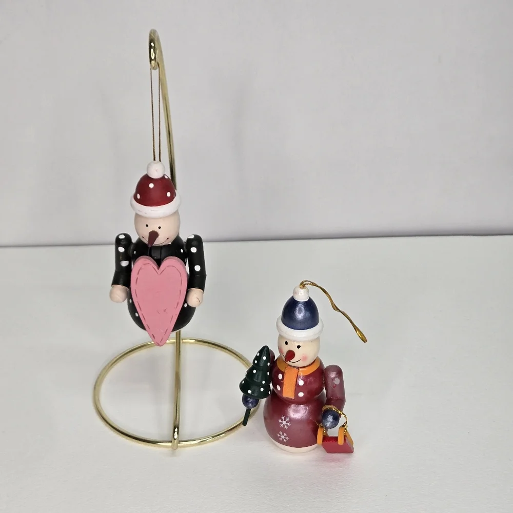 VTG Wooden Nutcracker Snowmen Ornaments Set Of‎ 2 Hand Painted Holiday Frosty